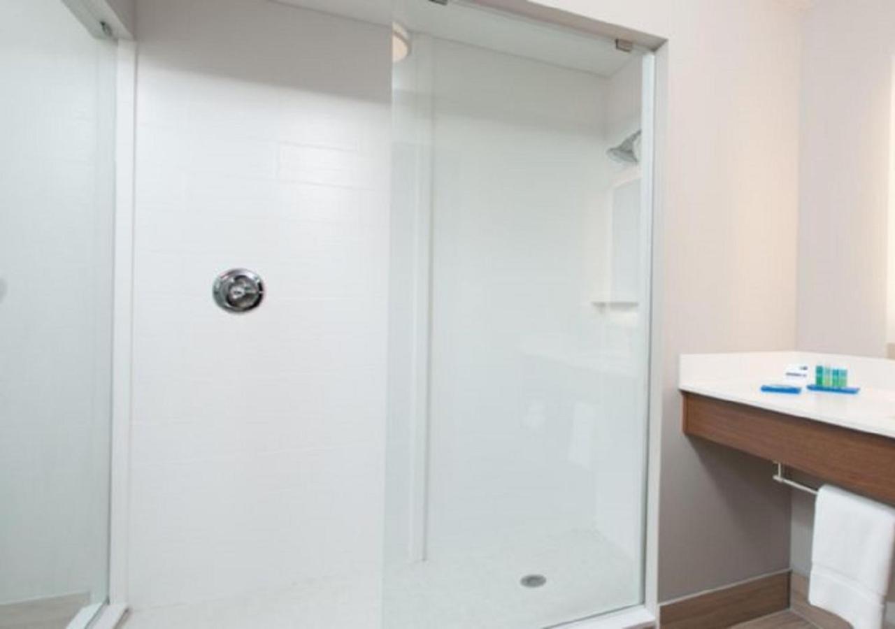 Holiday Inn Express Quantico - Stafford By Ihg Екстер'єр фото