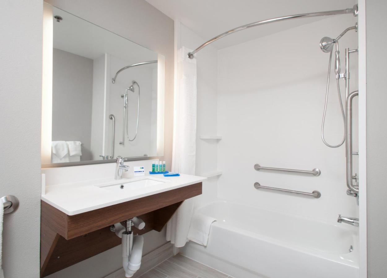 Holiday Inn Express Quantico - Stafford By Ihg Екстер'єр фото